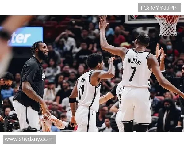 篮网与骑士今日激战正酣球迷期待精彩对决与精彩瞬间