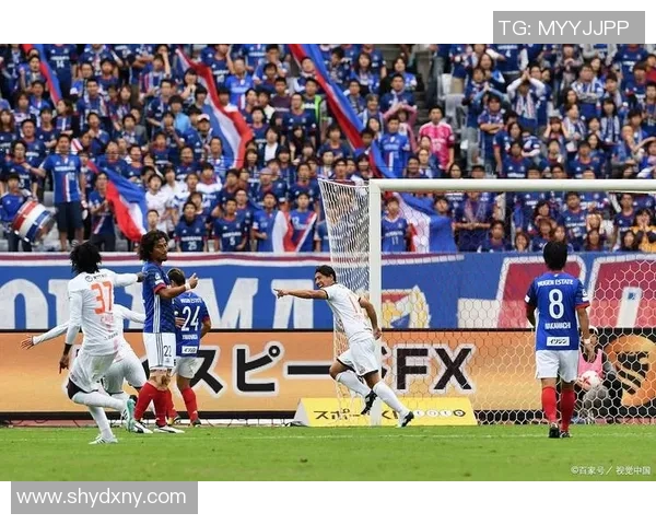 大分三神迎战山岗雷诺全力争胜展现足球魅力与团队精神