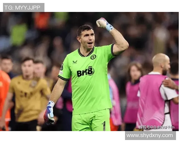 卡维纳与比尔森的激烈对决揭示了球队实力与战术的较量 卡维纳与比尔森的激烈对决揭示了球队实力与战术的较量