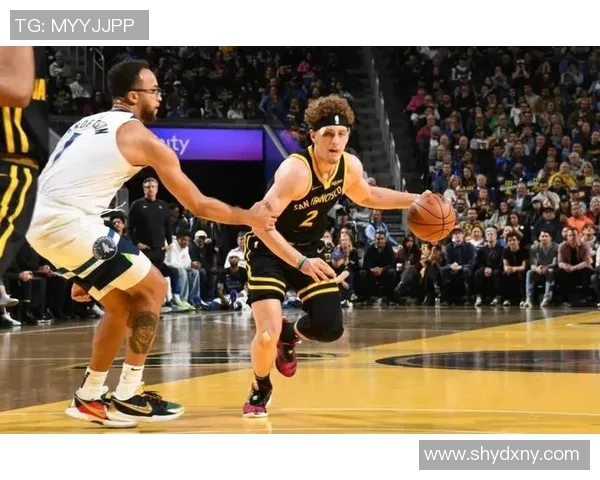 杰伦威廉姆斯的崛起之路：从新秀到NBA明星的奋斗历程