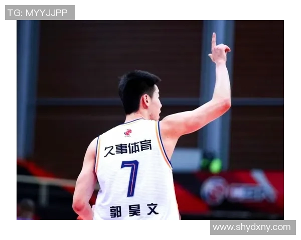 贺希宁：从篮球新星到职业生涯的辉煌之路探秘