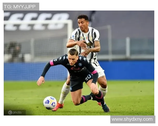 达尼洛的足球之路：从青涩少年到顶级球员的成长历程与心路历程